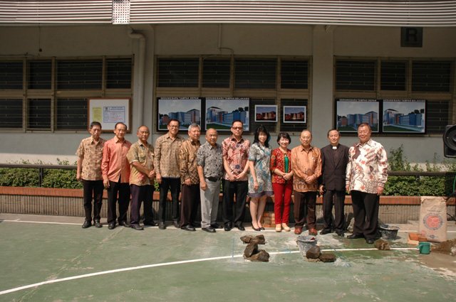 Tentang - Hymne Bina Bakti